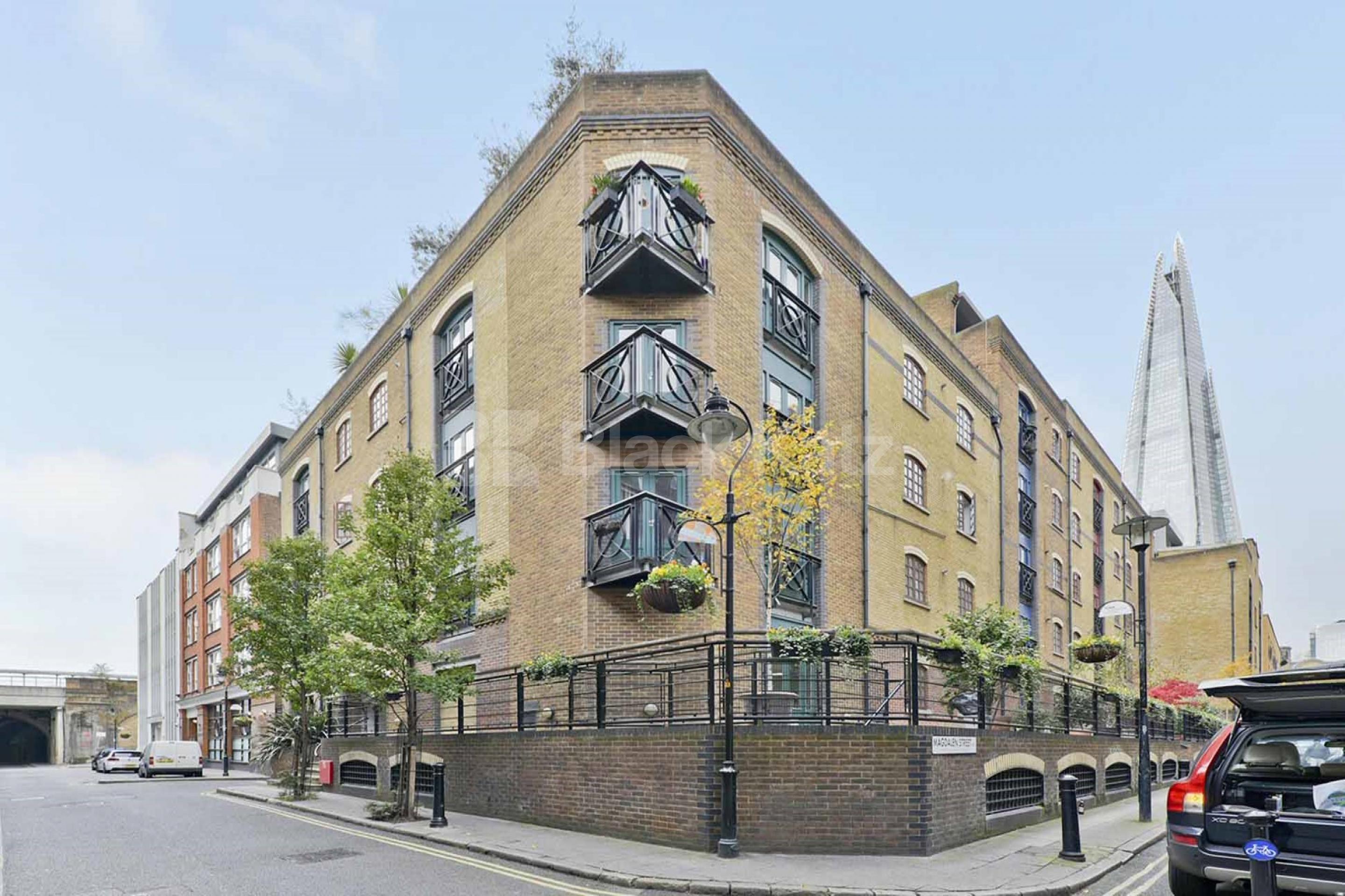 Bright and airy penthouse apartment near London Bridge Station Lion Court, Shand Street, London Bridge SE1